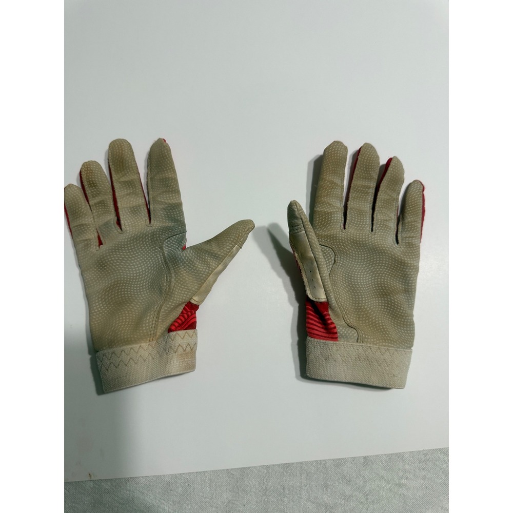 Boys baseball pants and gloves - Picture 16 of 16